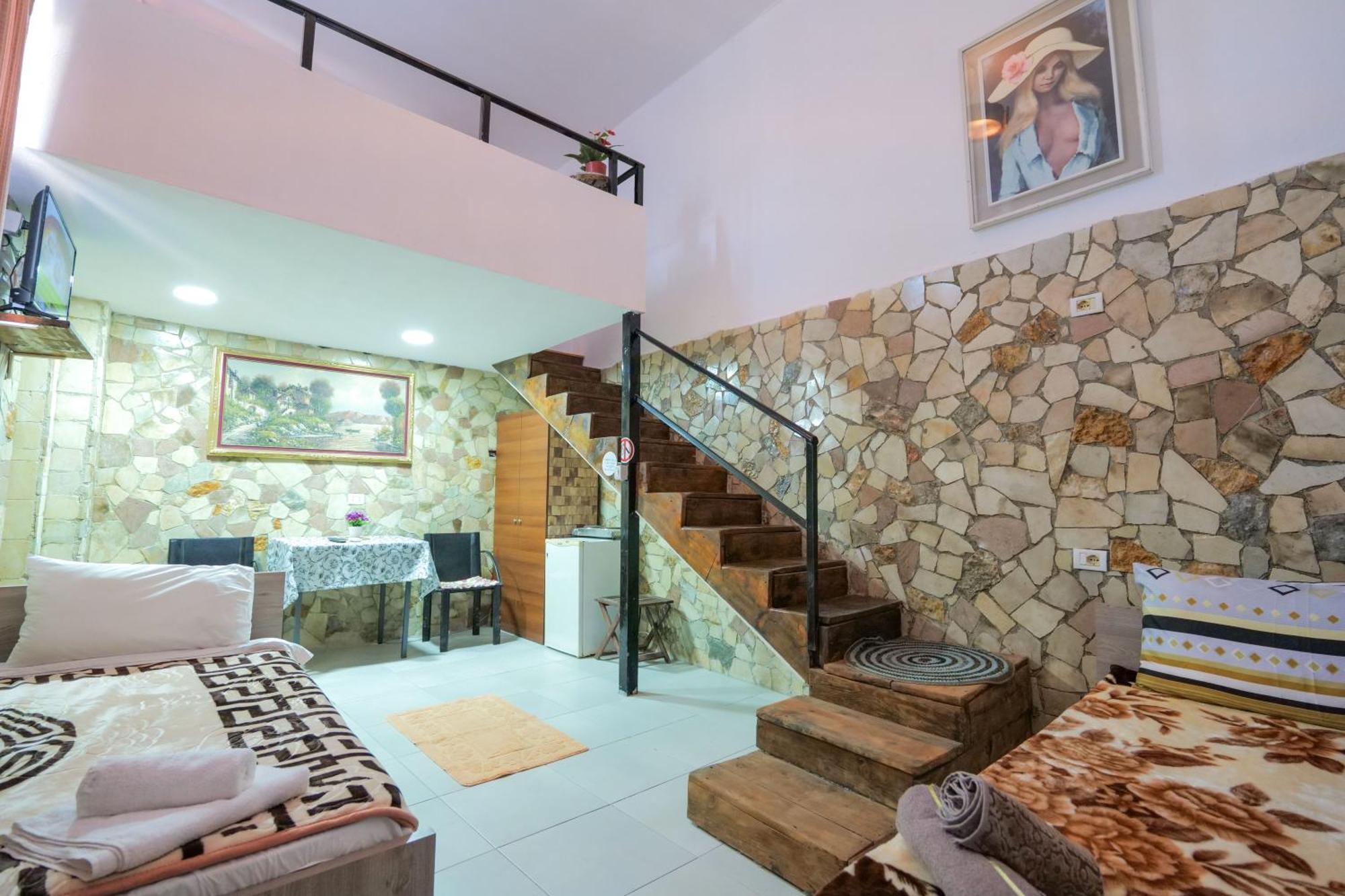 Garden Villa Lake Side & Glamping Ksamil Exterior photo