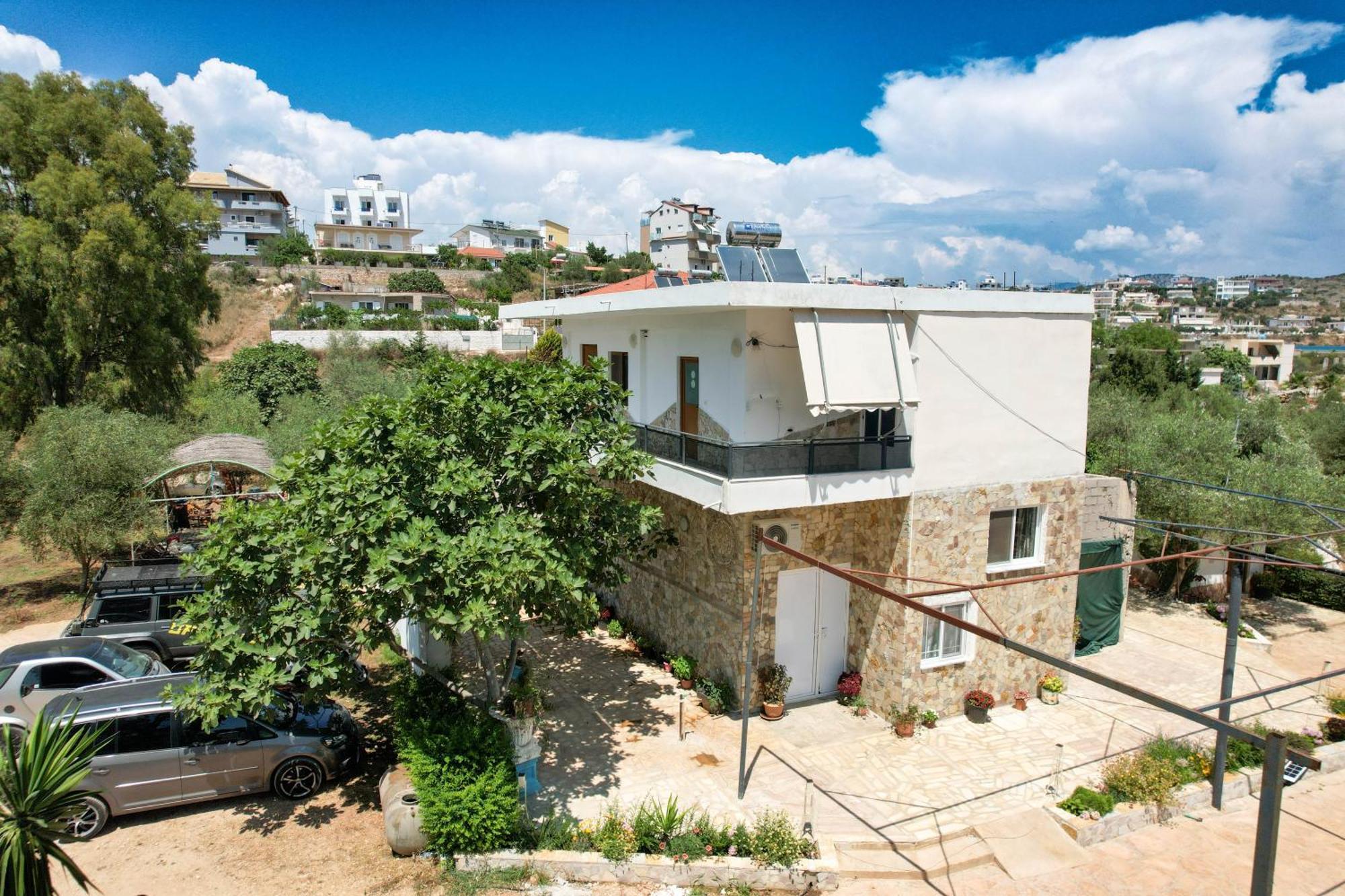 Garden Villa Lake Side & Glamping Ksamil Exterior photo