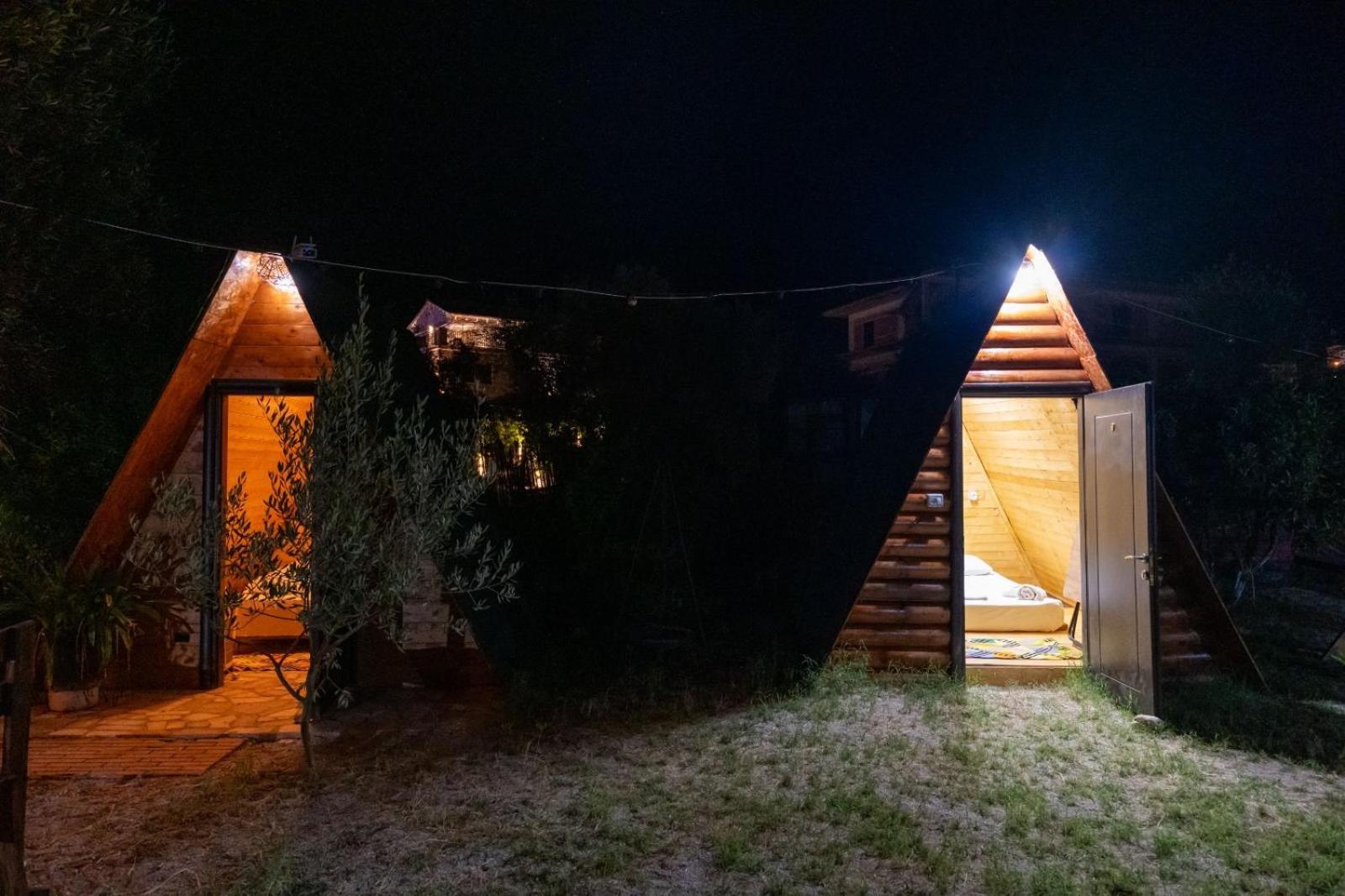 Garden Villa Lake Side & Glamping Ksamil Exterior photo