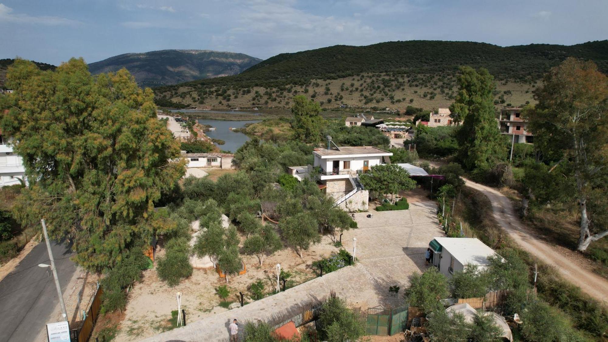 Garden Villa Lake Side & Glamping Ksamil Exterior photo