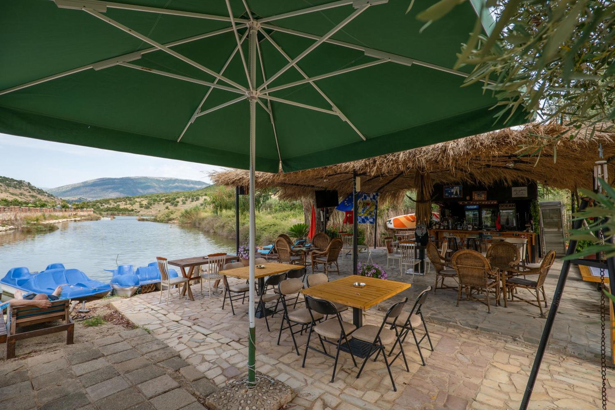 Garden Villa Lake Side & Glamping Ksamil Exterior photo