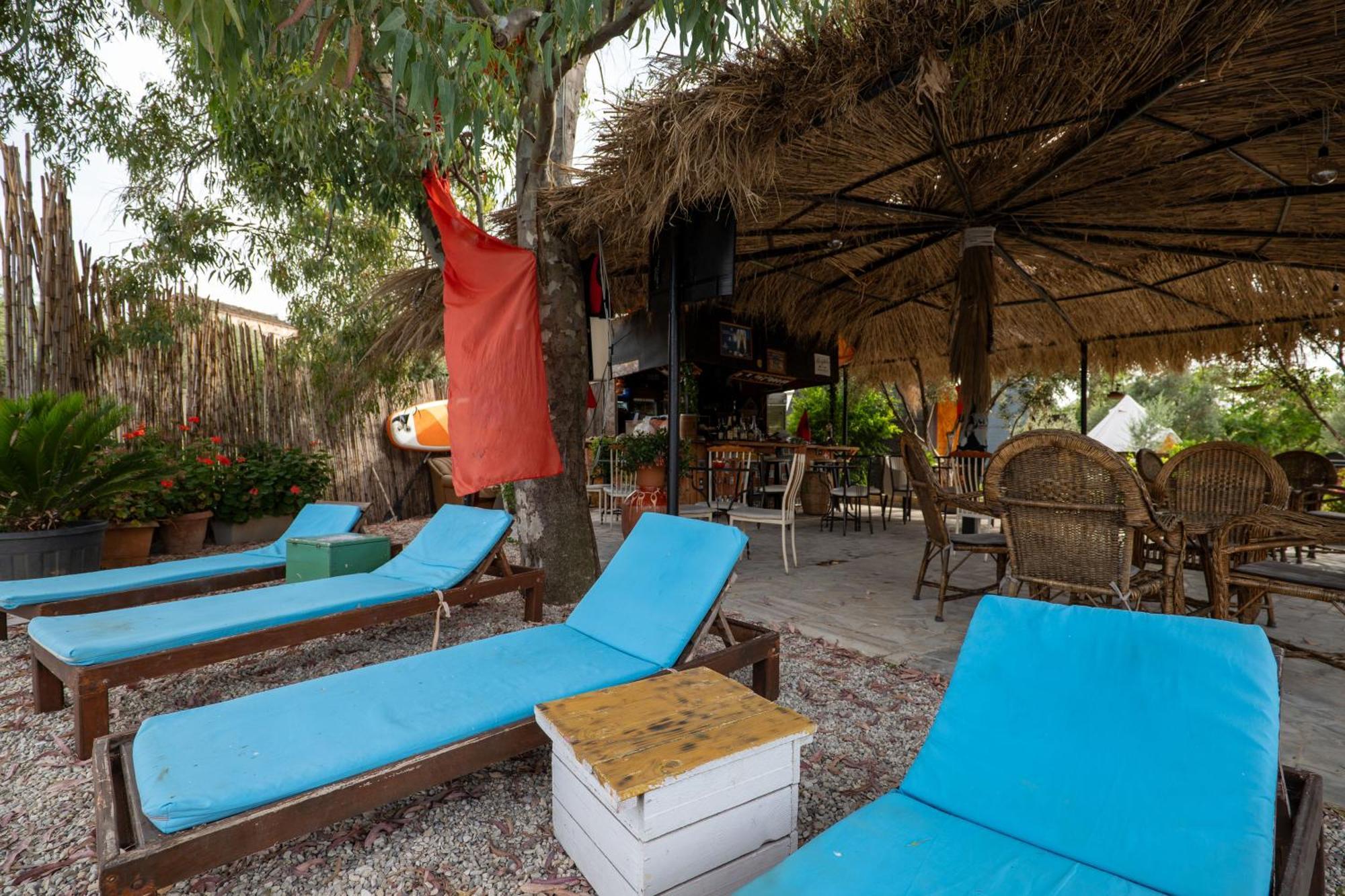 Garden Villa Lake Side & Glamping Ksamil Exterior photo